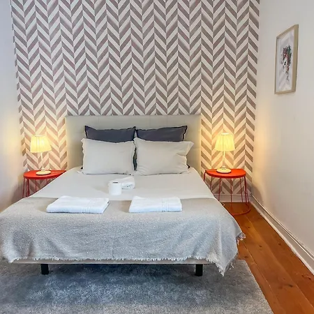 As A Local! Santos Historical Iv Hotel Lisboa